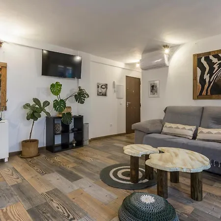Good Times Apartment